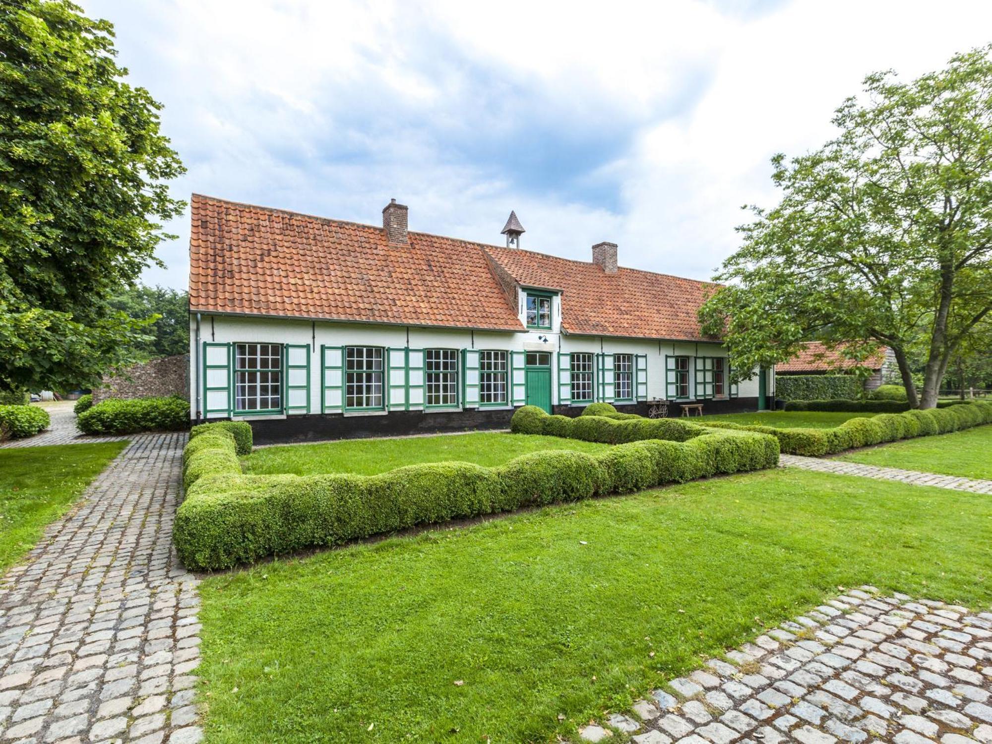Beautiful Farmhouse In Beernem With Big Garden Exteriör bild